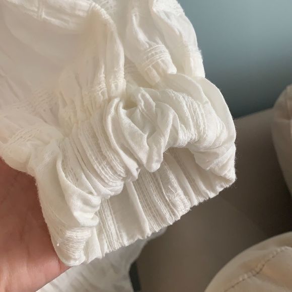 Zara Basic Z1975 Denim off white, open neckline top - Picture 4 of 7